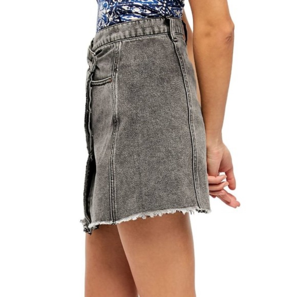 NEW Free People Parker Wrap Skirt BLACK DISTRESSED HEM A LINE DENIM SIZE 25 - Picture 2 of 6